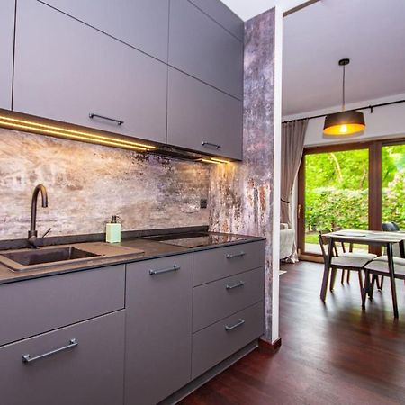 Inpoint 2-Bedrooms Apartment With Private Garden And Free Parking 克拉科夫 外观 照片
