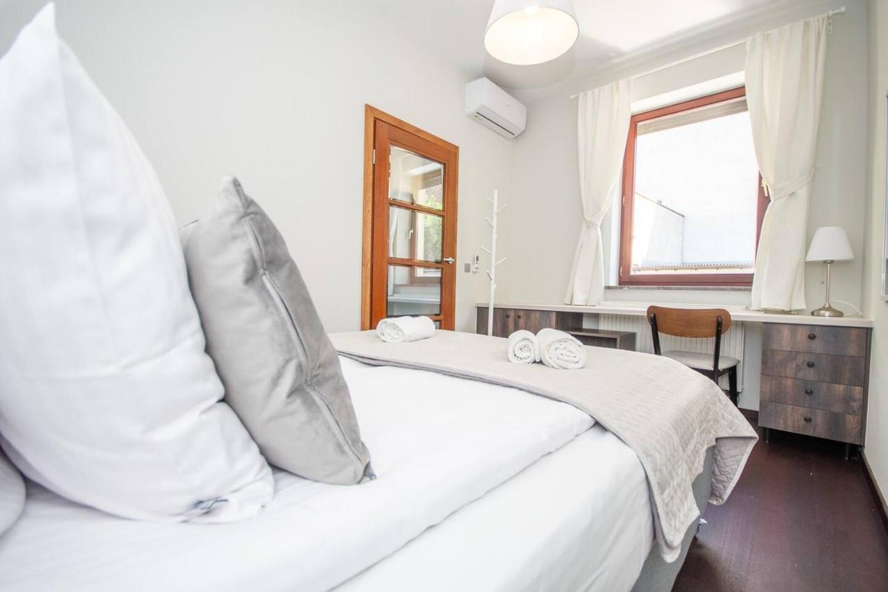 Inpoint 2-Bedrooms Apartment With Private Garden And Free Parking 克拉科夫 外观 照片
