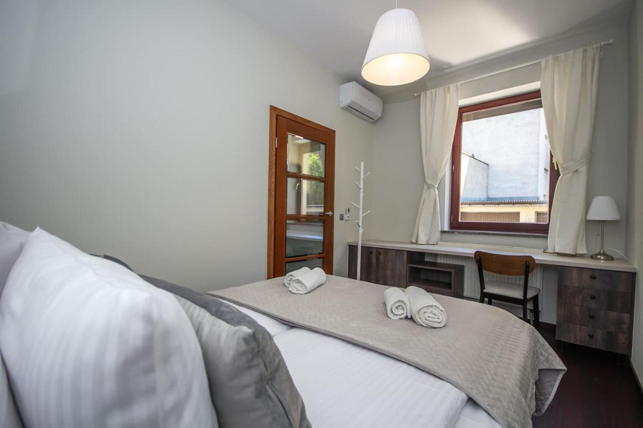 Inpoint 2-Bedrooms Apartment With Private Garden And Free Parking 克拉科夫 外观 照片
